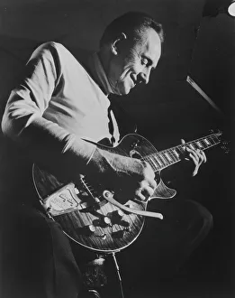 Bill Gottlieb Prints: Portrait of Les Paul, Fat Tuesday
