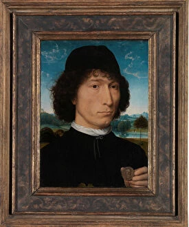 Bembo Gallery: Portrait of a Man with a Roman Medal. Artist: Memling, Hans (1433 / 40-1494)