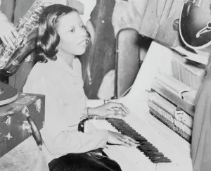 Williams Mary Lou Prints: Portrait of Mary Lou Williams, Howard Theater