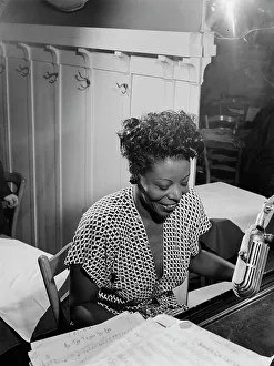 Bill Gottlieb Prints: Portrait of Mary Lou Williams, New York, N.Y. ca. 1946. Creator: William Paul Gottlieb