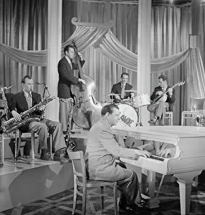Grand Piano Prints: Portrait of Micky Folus, Joe Shulman