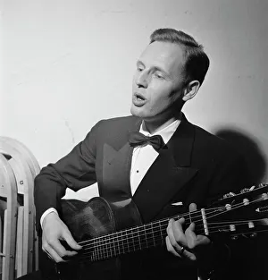 Portrait of Richard Dyer-Bennet, Village Vanguard(?), New York, N.Y. ca. Mar. 1947. Creator: William Paul Gottlieb
