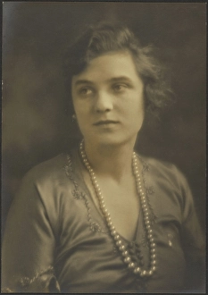 Pearls Prints: Portrait of a Woman with Large Pearls, 1907-1943. Creator: Louis Fleckenstein