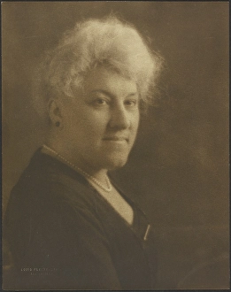 Looking Sideways Prints: Portrait of a Woman with Pearls and Bar Pin, 1907-1924. Creator: Louis Fleckenstein