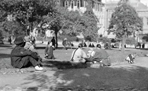 On Portsmouth Square, Chinatown, San Francisco, between 1896 and 1906. Creator: Arnold Genthe