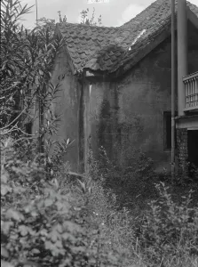 Powder magazine, Charleston, South Carolina, between 1920 and 1926. Creator: Arnold Genthe