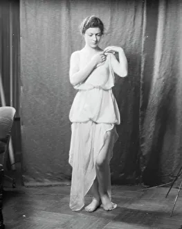 Adjusting Prints: Powers, Betty, Miss, portrait photograph, 1929 Mar. 2. Creator: Arnold Genthe