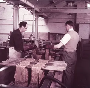 Gloves Prints: Preparing and dyeing material for the coronation robe