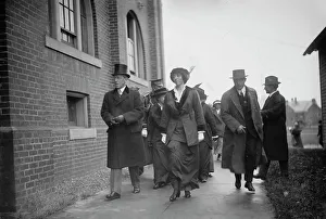 Pres. Wilson & Eleanor return from White Sulphur, 4/20/14, 1914. Creator: Bain News Service