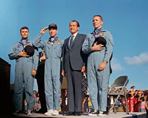 Astronauts Gallery: President Nixon and Apollo 13 crewmen at Hickam Air Force Base, Hawaii, USA