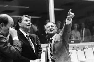 Control Room Prints: President Ronald Reagan at mission control, Houston, Texas, USA, November 13, 1981