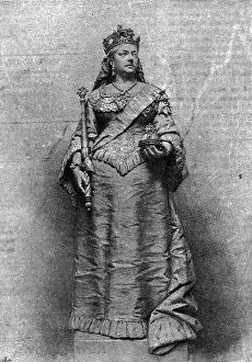 Sceptre Gallery: Prince Albert Victor in India--Statue of the Queen at Oudipur, recently unveiled by... 1890