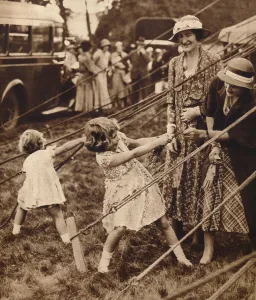 Margeret Gallery: Princess Elizabeth and Princess Margaret pull their weight, 1930s (1935)