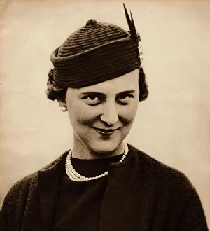 Marina Prints: Princess Marina became engaged to King George Vs youngest son