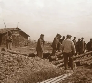 Champagne Ardenne Prints: Prisoners, Chalons, northern France, c1914-c1918
