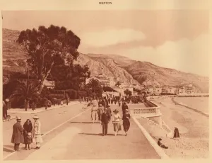Promenade du Midi, Menton, 1930. Creator: Unknown