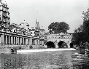 Bath And Northeast Somerset Prints: Pulteney Bridge, Bath, Somerset, c1955. Creator: Arthur Charles Kirby Ware