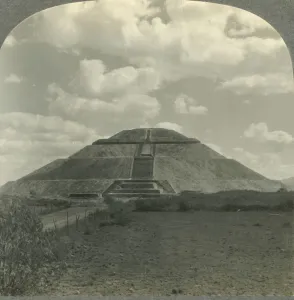 Pyramid of the Sun from the West, San Juan Teotihuacan, State of Mexico, Mex., c1930s Pyramid of the Sun from the West, San Juan Teotihuacan, State of Mexico, Mex., c1930s