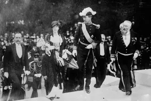 Worlds Fair Prints: Queen & King of Belg. [i.e. Belgium] opening Ghent Exposition - Mayor Braunn [i