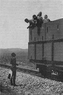 Zulu Gallery: Questioning a Zulu to the Whereabouts of the Boers, 1902