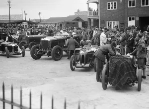Racing cars at Brooklands. Artist: Bill Brunell