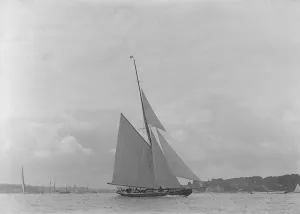 Lee Broadside Prints: The racing cutter Terpisichore, 1922. Creator: Kirk & Sons of Cowes