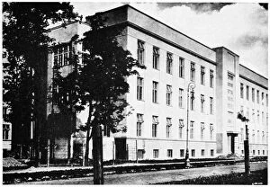 Marie Curie Gallery: Radium Institute, Warsaw, Poland, 1932