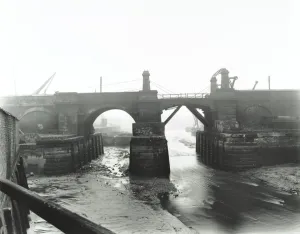 Deptford Gallery: Railway bridge across Deptford Creek, London, 1913