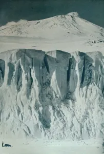 Lonely Gallery: The Ramparts of Mount Erebus, c1911, (1913). Artist: Herbert Ponting