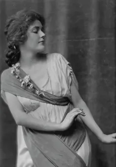 Ray, Adele, Miss, portrait photograph, 1914 July 8. Creator: Arnold Genthe
