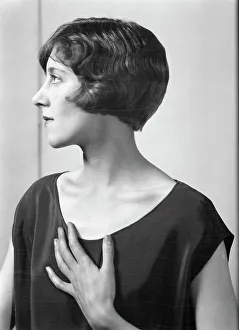 Sincerity Prints: Ray, Caroll, Miss, portrait photograph, 1923 Nov. 3. Creator: Arnold Genthe