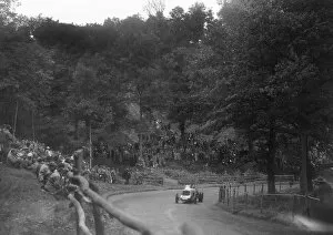 Raymond Mays Gallery: Raymond Mays Vauxhall-Villiers competing in the Shelsley Walsh Speed Hill Climb, Worcestershire