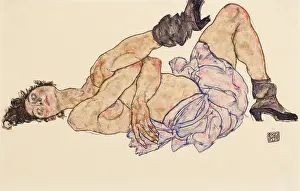 Schiele Prints: Reclining female nude, 1917. Creator: Schiele, Egon (1890-1918)