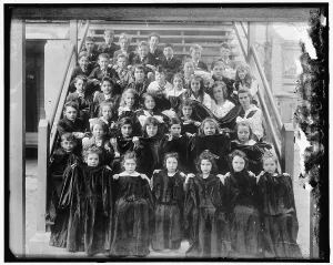Red Cross, between 1910 and 1920. Creator: Harris & Ewing. Red Cross, between 1910 and 1920. Creator: Harris & Ewing