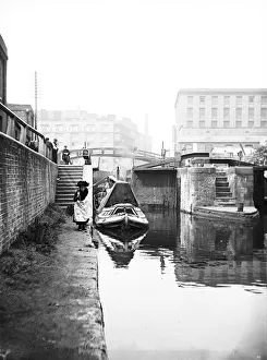Canal Boat Prints: Regents Canal at Hawley Lock, St Pancras, Camden, London, c1905