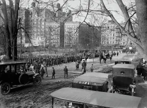 Reid Whitelaw Prints: Reid Funeral, 1913. Creator: Bain News Service