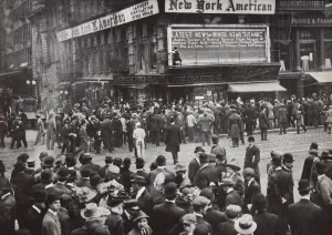 Anxious Prints: Reports of the sinking of the Titanic arrive in New York, USA, April 1912 Artist
