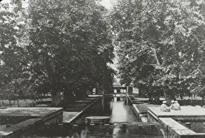 Lantern Slides 1920 Gmgpc Prints: Reproduction of a book illustration showing Shalimar Bagh (gardens)