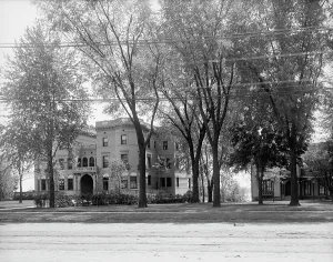 Residence of Dr. T.A. McGraw, Detroit, Mich. between 1900 and 1910. Creator: Unknown