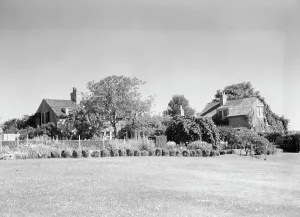 Residence of Mr. Hamilton King, 1934 July. Creator: Arnold Genthe