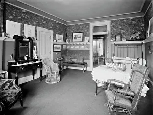 Residence of Mrs. H.C. Parke, bed room, Detroit, Mich. between 1900 and 1905. Creator: Unknown
