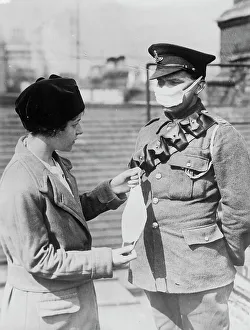 Precaution Prints: Respirator for British soldiers, between 1914 and c1915. Creator: Bain News Service