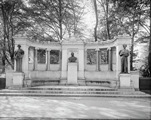 Hunt Richard Morris Prints: Richard Morris Hunt Memorial, New York, N.Y. between 1900 and 1910. Creator: Unknown