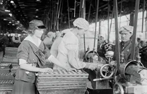 Ring facing, between c1915 and c1920. Creator: Bain News Service