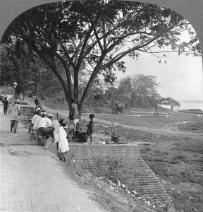 Ayeyarwady Prints: River front and bank, Bhamo, Burma, 1908. Artist: Stereo Travel Co