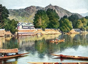 The river Jhelum and clubhouse at Srinagar, India, early 20th century