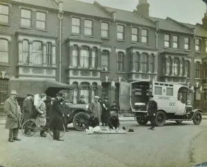 Emergency Prints: Road accident, Calabria road, Islington, London, 1925