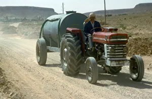 Road Building Prints: Road-building in Tunisia