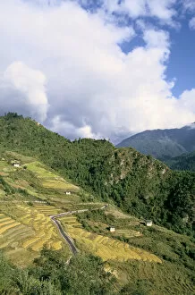 Himalayas Collection: Road from Puntsholing to Paro, Bhutan