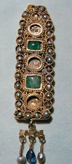 Roman gold hair-ornament from Carthage, 3rd century
